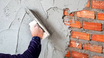 Berikut Panduan Lengkap Cara Plester Rumah agar Tidak Mudah Retak dan Tahan Lama