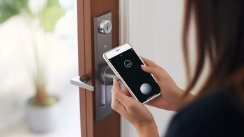 4 Keuntungan dan Kerugian Menggunakan Smart Door Lock!