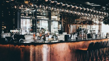 7 Klub dan Bar di Surabaya, Cocok untuk Melepas Penat di Saat Weekend