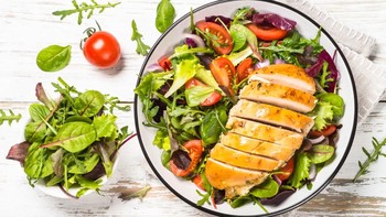 10 Menu Makanan Sehat untuk Diet yang Mengenyangkan dan Rendah Kalori