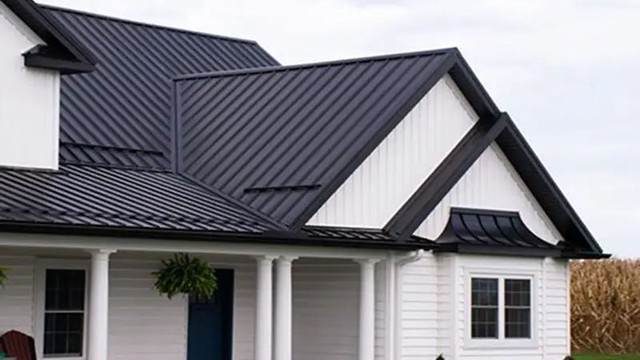 Mitos atau Fakta Genteng Rumah Warna Hitam Bikin Suasana Rumah Terasa Panas?