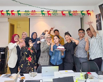 Weekly Meeting & Birthday Celebration