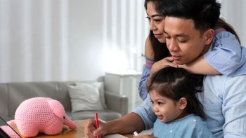 7 Tips Mempersiapkan Dana Pendidikan Anak Sejak Dini agar Masa Depannya Terjamin