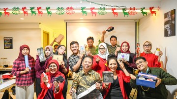 Weekly Meeting Christmas Edition 2025