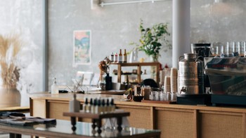 Weekend Guide 2026: 5 Spot Kopi Paling Viral di Tebet & Peluang Investasi Masa Depan