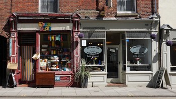 Kriteria Kios yang Menguntungkan Sebagai Lokasi Usaha yang Tepat untuk Berbisnis!