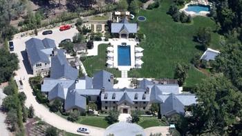 Intip Properti! Berikut Keunikan Rumah Kim Kardashian Bernilai Triliunan Rupiah