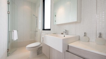 Anti Lembab! Rahasia Kamar Mandi Tetap Segar dan Kering Setiap Hari