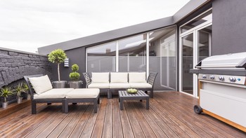 Perbedaan Balkon dan Teras, Jangan Sampai Keliru Memahami Dua Hal Tersebut!