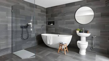 Warna Lantai Kamar Mandi yang Membuat Nuansa Terlihat Kurang Nyaman