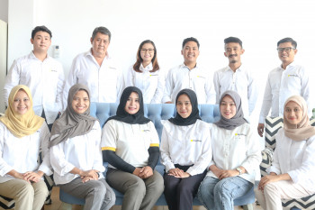 Fantastic Ray White Team
