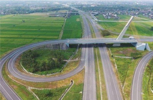 Tol Baru Jakarta-Surabaya Hanya 10-12 Jam