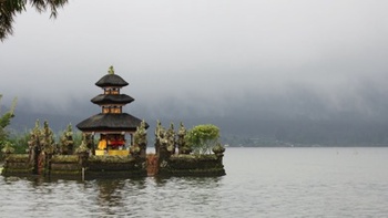 Mengenal Tradisi Nyepi di Indonesia