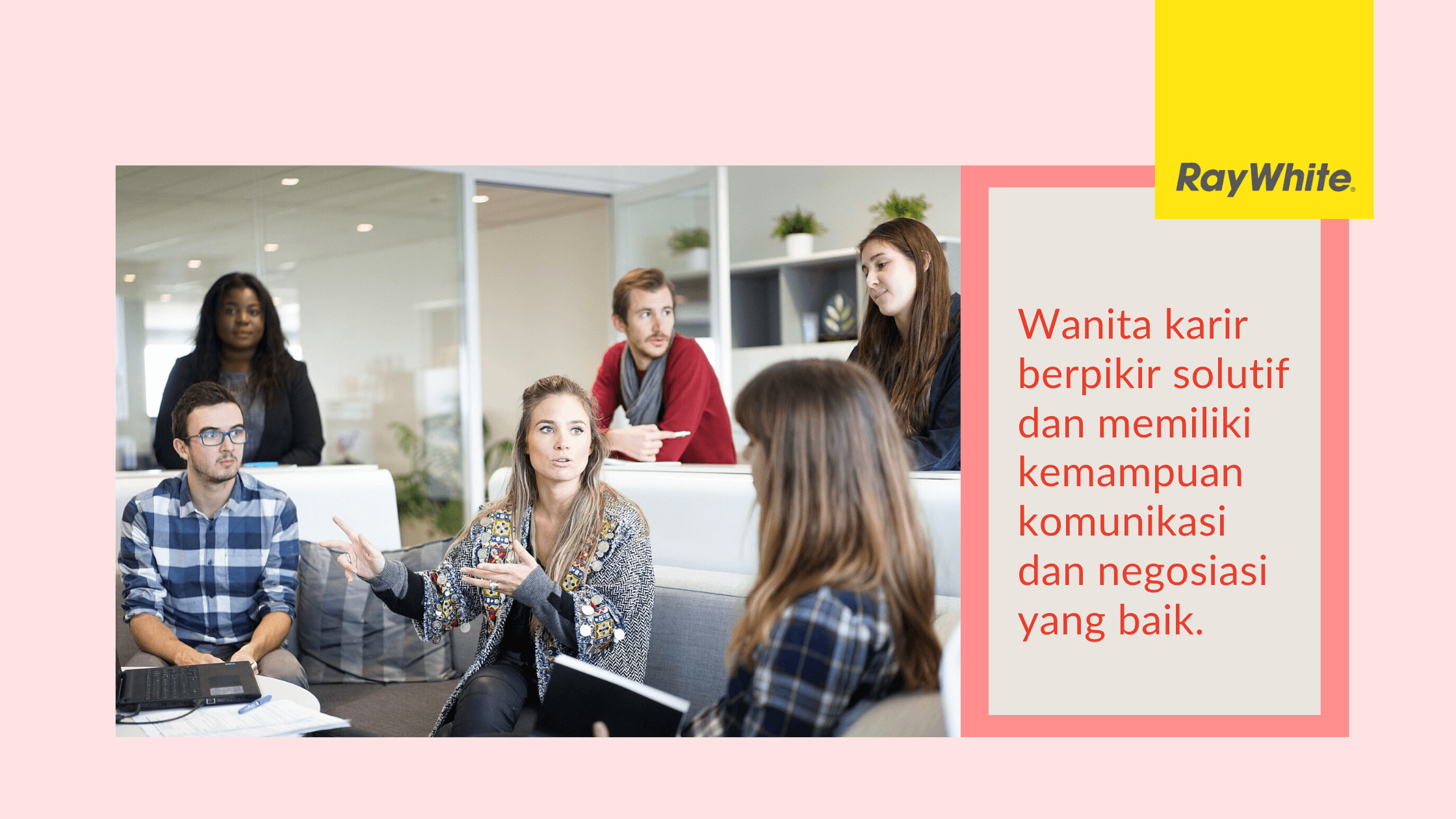 Wanita-karir-berpikir-solutif-dan-memiliki-kemampuan-komunikasi-dan-negosiasi