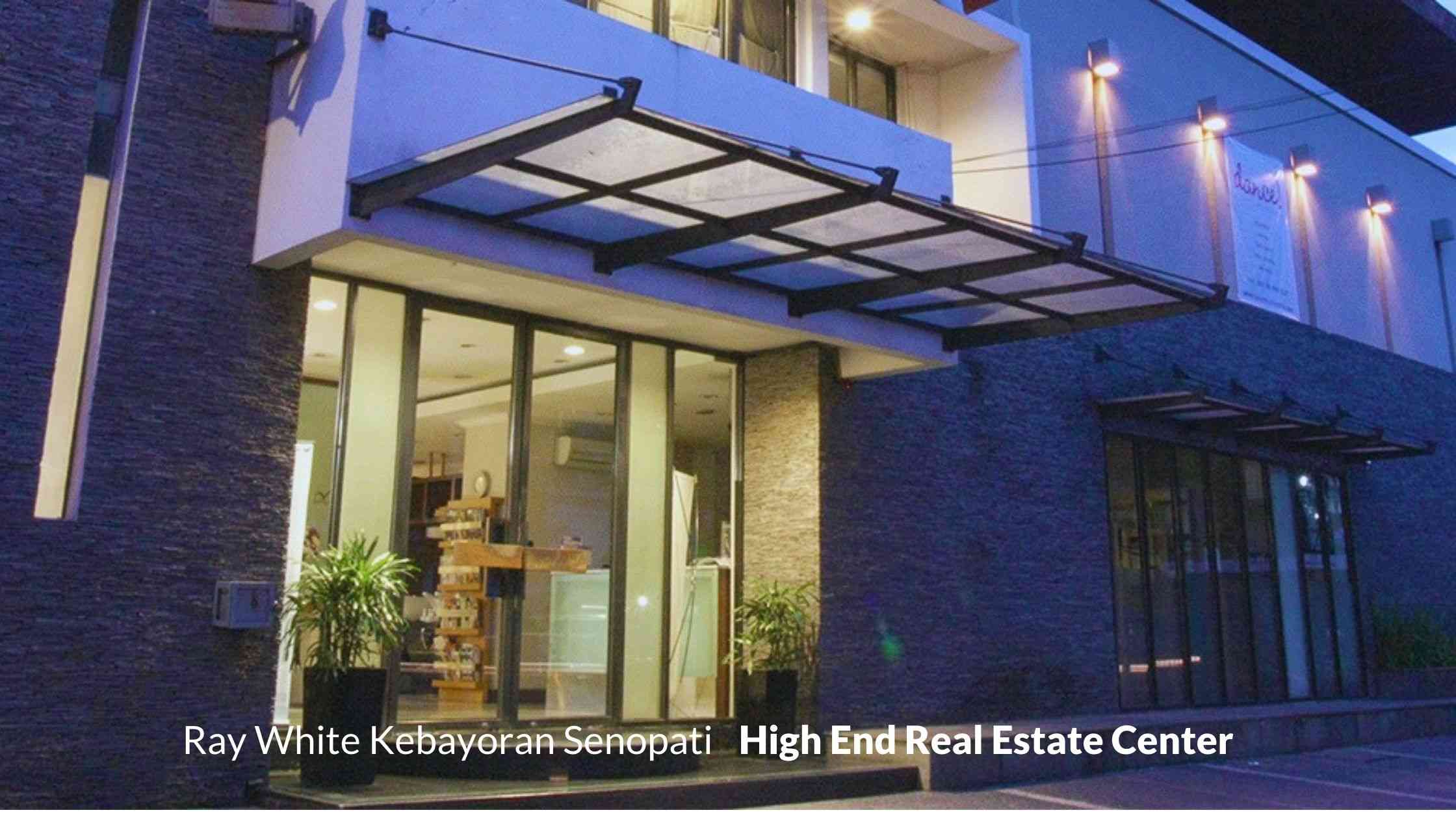 Salon-Roger -Tampak-Luar